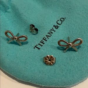 Tiffany bow earrings!
